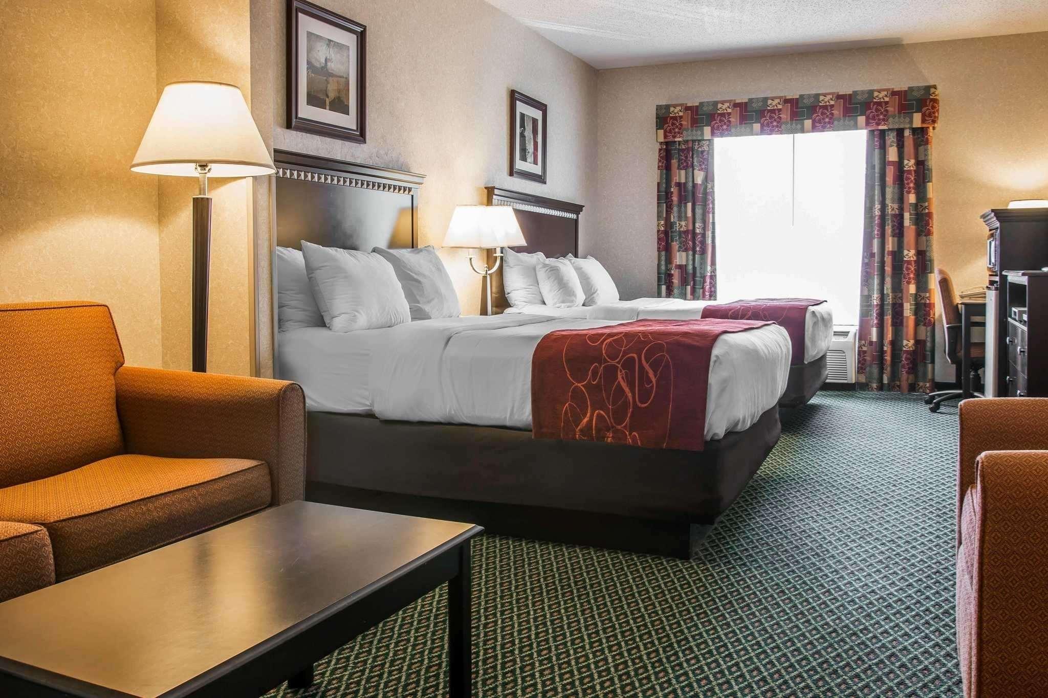Comfort Suites Canton - Detroit Kültér fotó