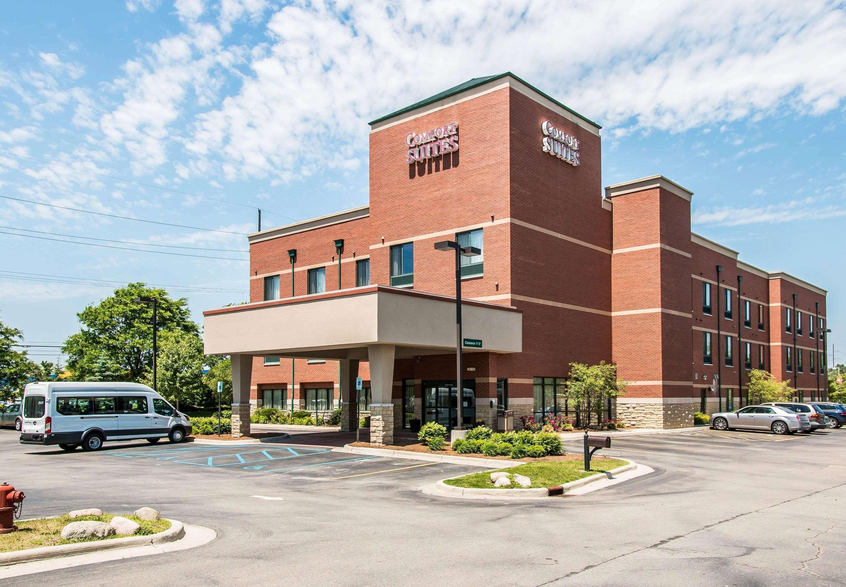 Comfort Suites Canton - Detroit Kültér fotó