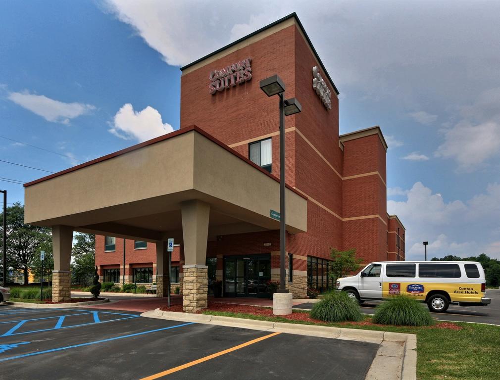 Comfort Suites Canton - Detroit Kültér fotó
