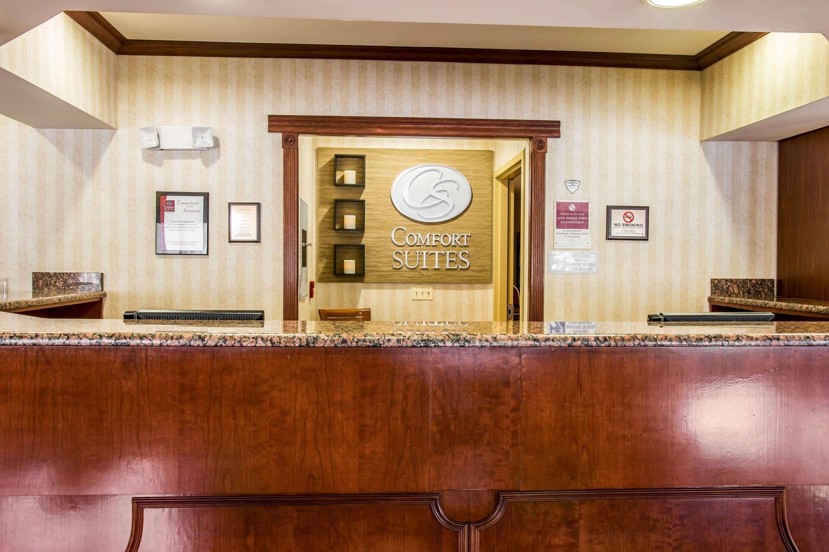 Comfort Suites Canton - Detroit Kültér fotó