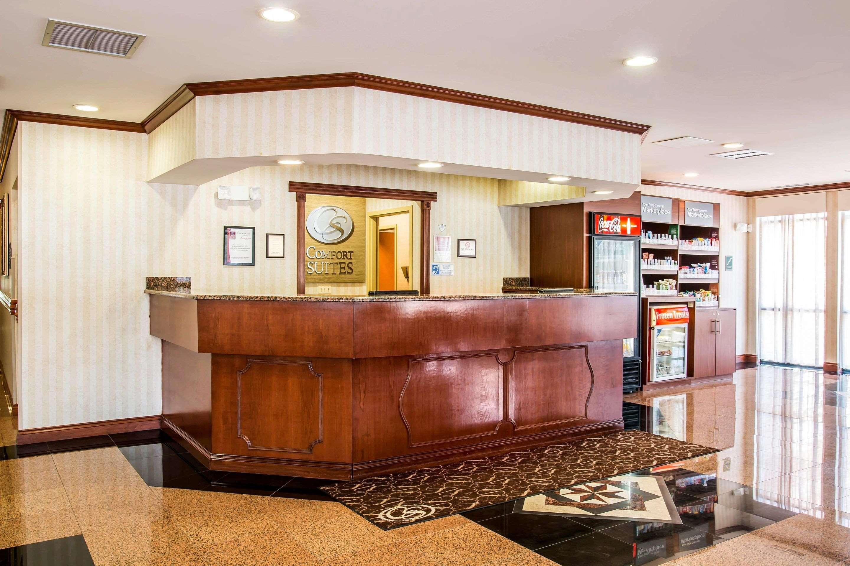 Comfort Suites Canton - Detroit Kültér fotó